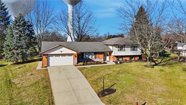 205 Elmwood Place, Dayton, OH 45440