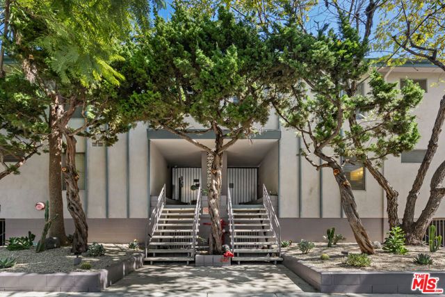 1152 N Poinsettia Place 5, West Hollywood, CA 90046