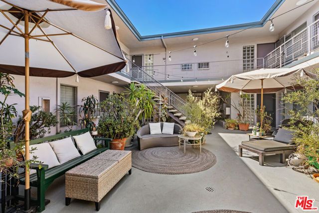 1152 N Poinsettia Place 5, West Hollywood, CA 90046