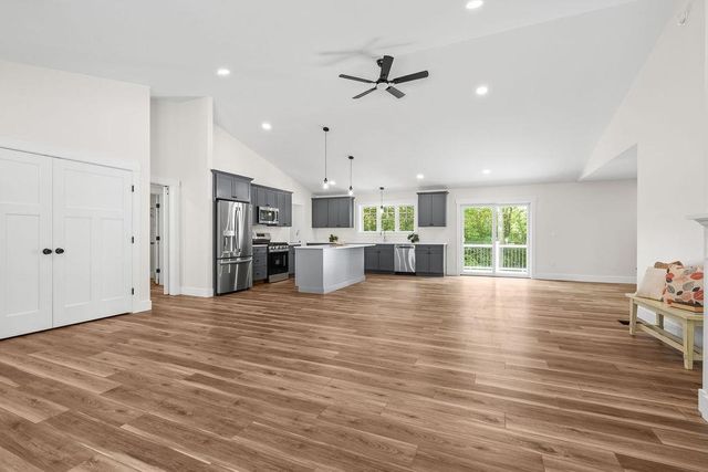 19 Deer Ridge Drive, Barrington, NH 03825