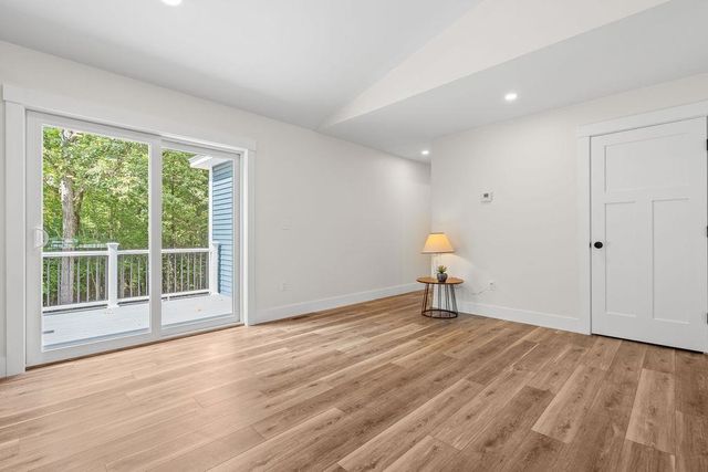19 Deer Ridge Drive, Barrington, NH 03825