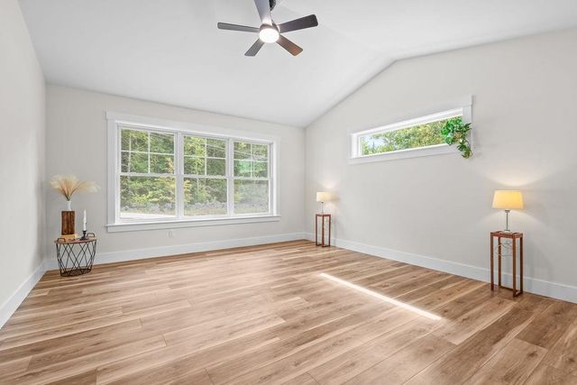 19 Deer Ridge Drive, Barrington, NH 03825