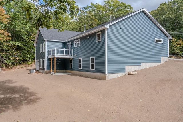 19 Deer Ridge Drive, Barrington, NH 03825
