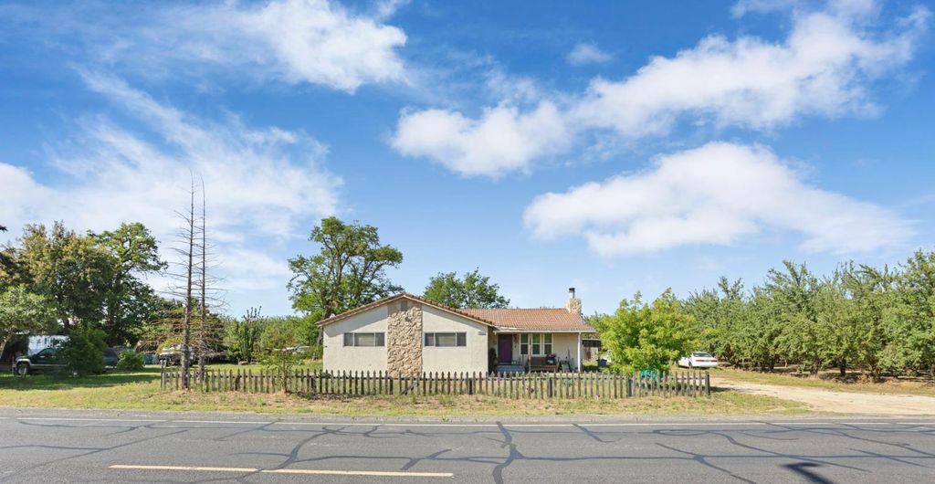 7769 E Lathrop Rd, Manteca, CA 95336