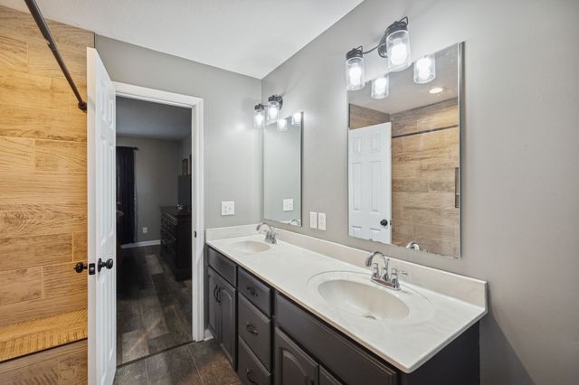 1458 Pleasant Hill Rd, Lynchburg, TN 37352