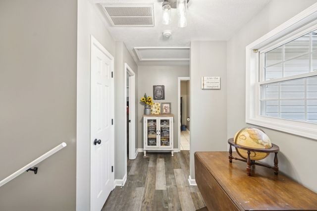 1458 Pleasant Hill Rd, Lynchburg, TN 37352