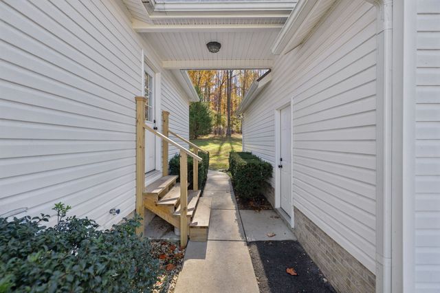 1458 Pleasant Hill Rd, Lynchburg, TN 37352