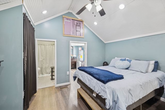 1458 Pleasant Hill Rd, Lynchburg, TN 37352