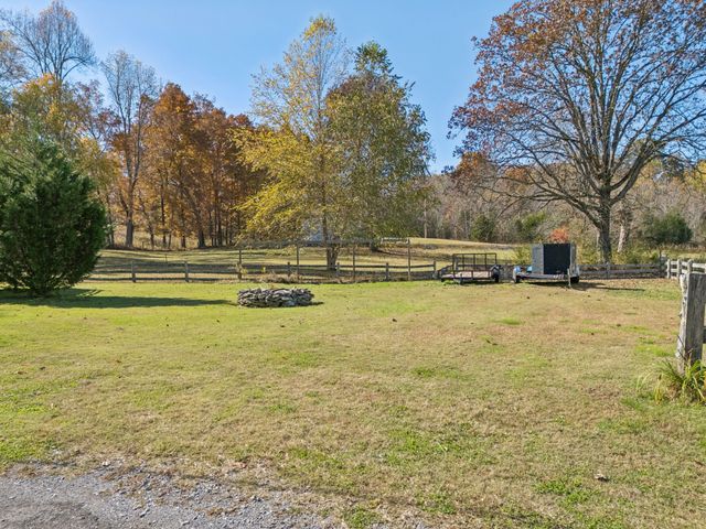 1458 Pleasant Hill Rd, Lynchburg, TN 37352