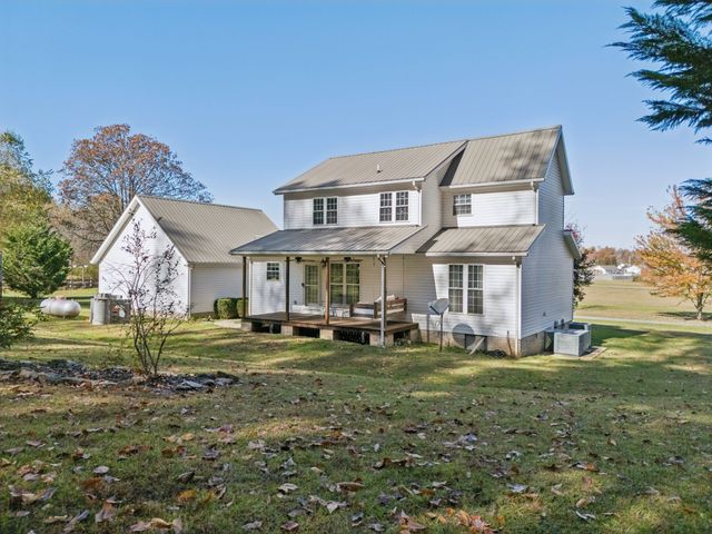 1458 Pleasant Hill Rd, Lynchburg, TN 37352