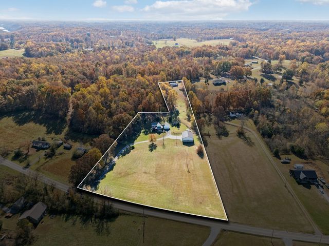 1458 Pleasant Hill Rd, Lynchburg, TN 37352