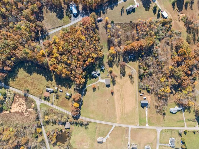 1458 Pleasant Hill Rd, Lynchburg, TN 37352