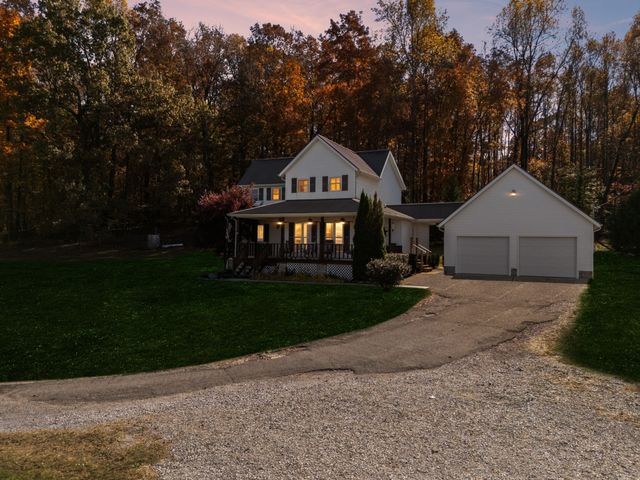 1458 Pleasant Hill Rd, Lynchburg, TN 37352