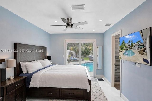 1580 NE 34th St, Oakland Park, FL 33334