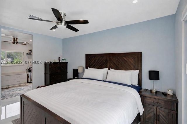 1580 NE 34th St, Oakland Park, FL 33334