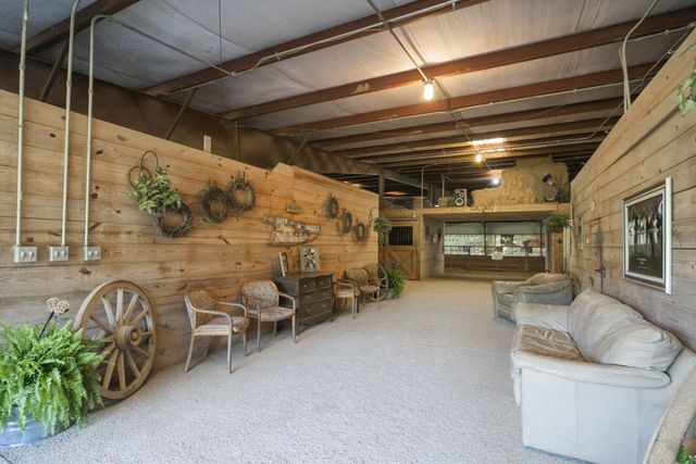 6330 Cox Rd, Arrington, TN 37014