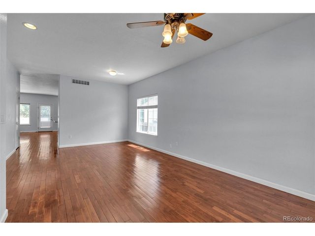 21027 Hawthorne Ln, Parker, CO 80138