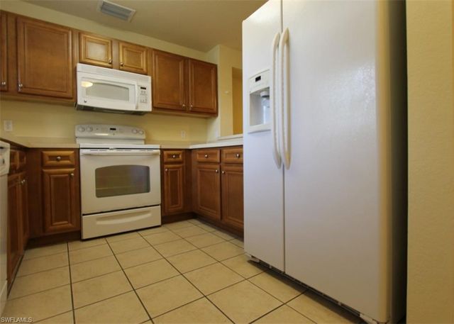 9051 Gervais CIR 1503, Naples, FL 34120