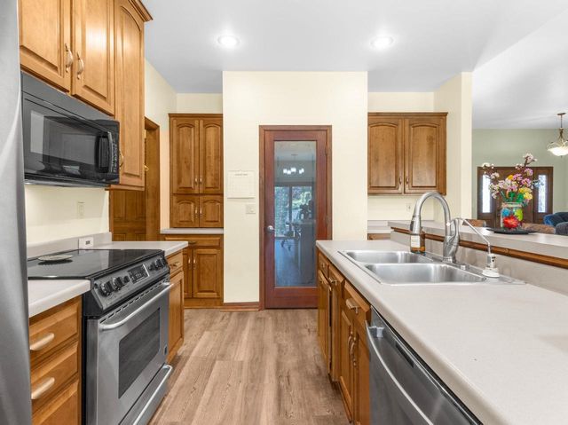 3206 RIVER FOREST HILLS DRIVE, Pulaski, WI 54162