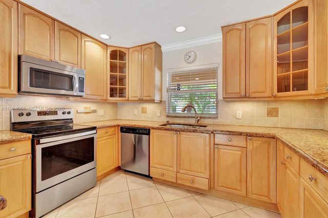 11 Forest Hills Lane, Boca Raton, FL 33431