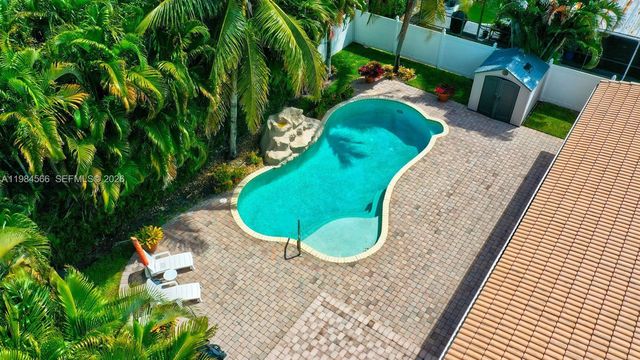 11 Forest Hills Lane, Boca Raton, FL 33431