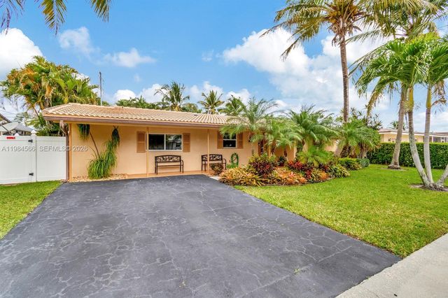 11 Forest Hills Lane, Boca Raton, FL 33431
