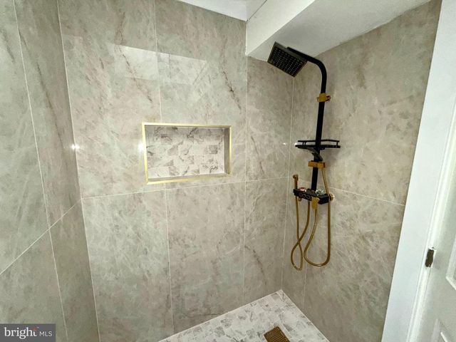 1324 E DUVAL ST, Philadelphia, PA 19138