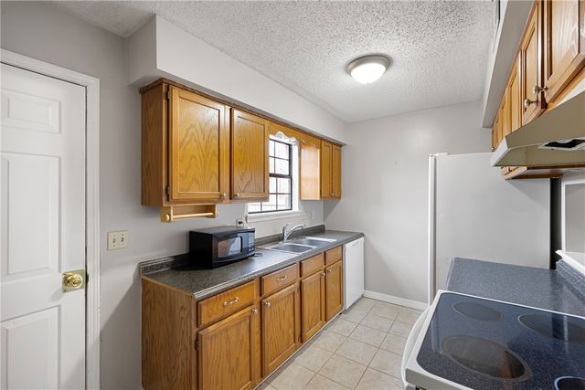 1421 N Nashville Avenue, Russellville, AR 72801