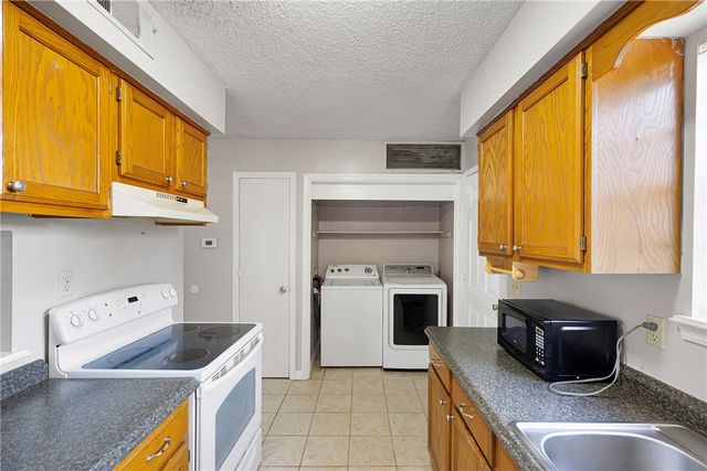 1421 N Nashville Avenue, Russellville, AR 72801