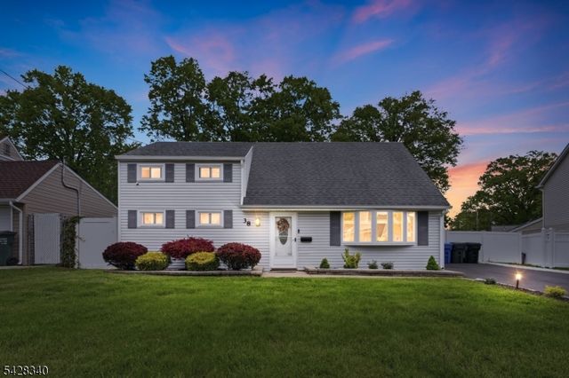 38 Wendy Rd, Woodbridge Twp., NJ 07067