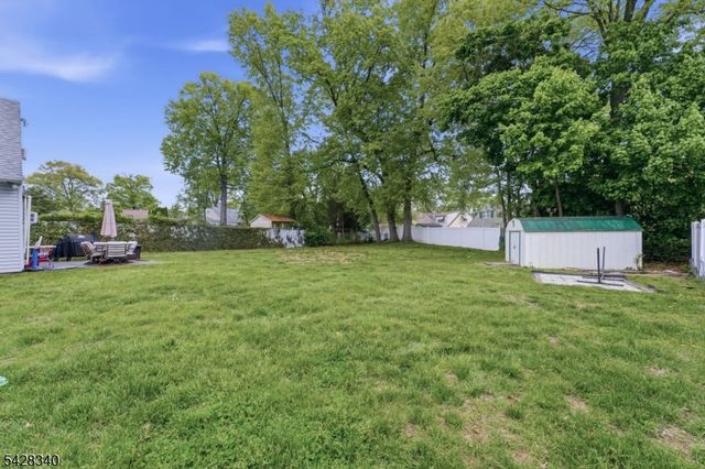 38 Wendy Rd, Woodbridge Twp., NJ 07067