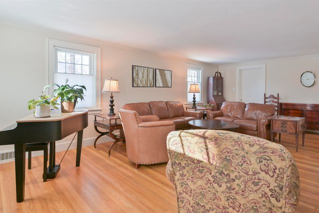226 North Street, Manchester, NH 03104