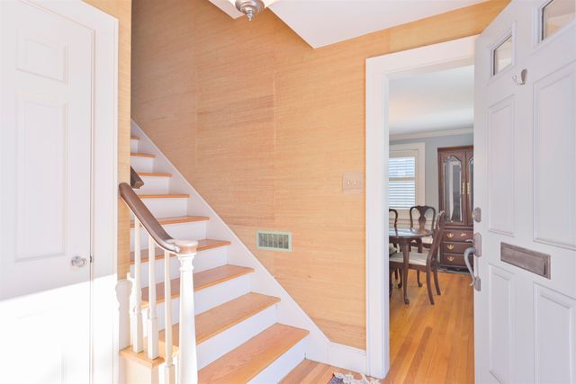 226 North Street, Manchester, NH 03104