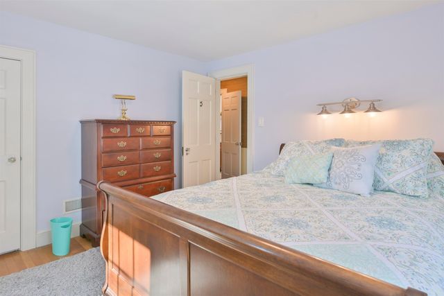 226 North Street, Manchester, NH 03104