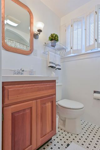 226 North Street, Manchester, NH 03104