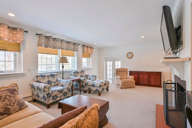 226 North Street, Manchester, NH 03104