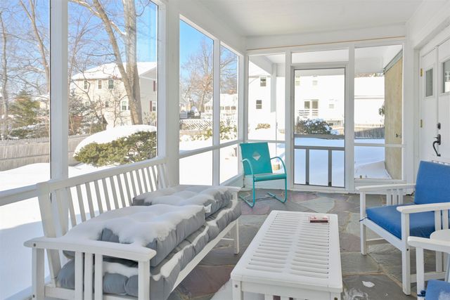 226 North Street, Manchester, NH 03104