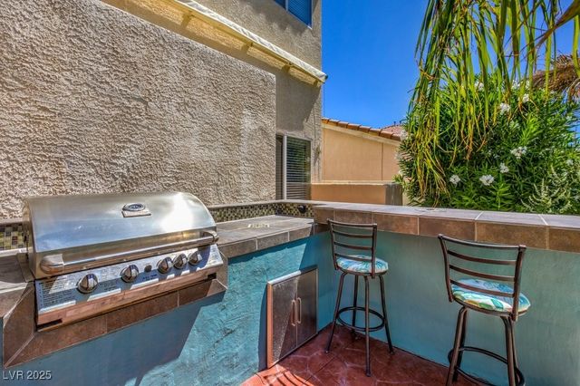 9589 Ancala Hollow Court, Las Vegas, NV 89148