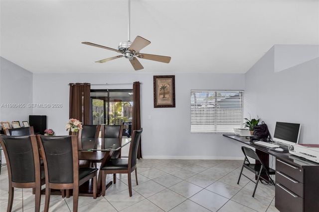 8650 NW 46th Ct, Lauderhill, FL 33351