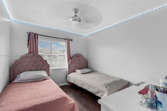 8650 NW 46th Ct, Lauderhill, FL 33351