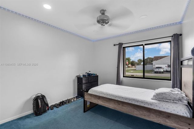 8650 NW 46th Ct, Lauderhill, FL 33351