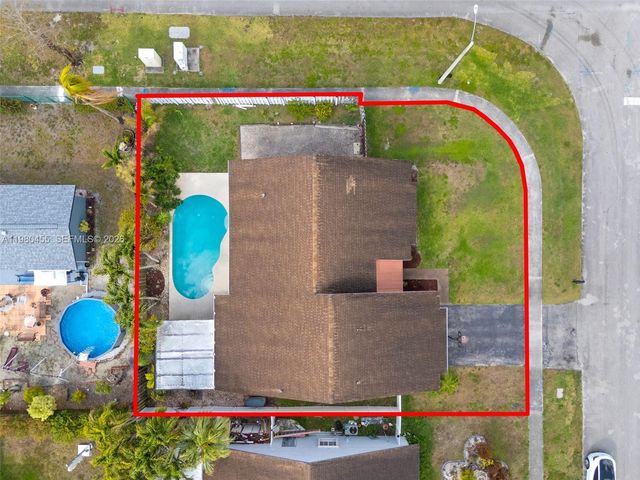 8650 NW 46th Ct, Lauderhill, FL 33351