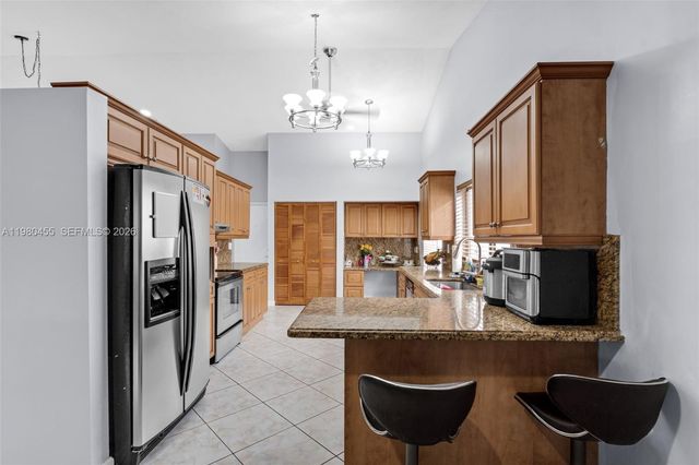 8650 NW 46th Ct, Lauderhill, FL 33351