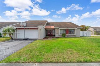 8650 NW 46th Ct, Lauderhill, FL 33351