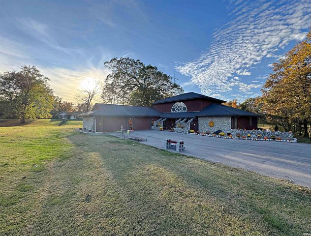 550 S State Road 59, Linton, IN 47441