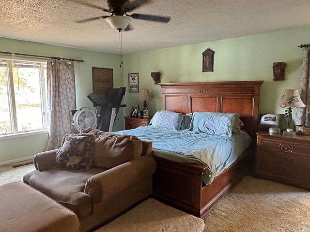 550 S State Road 59, Linton, IN 47441