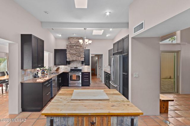 1641 W Chapala Drive, Tucson, AZ 85704