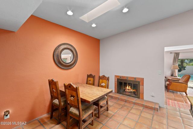 1641 W Chapala Drive, Tucson, AZ 85704