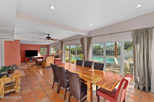 1641 W Chapala Drive, Tucson, AZ 85704