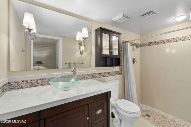 1641 W Chapala Drive, Tucson, AZ 85704